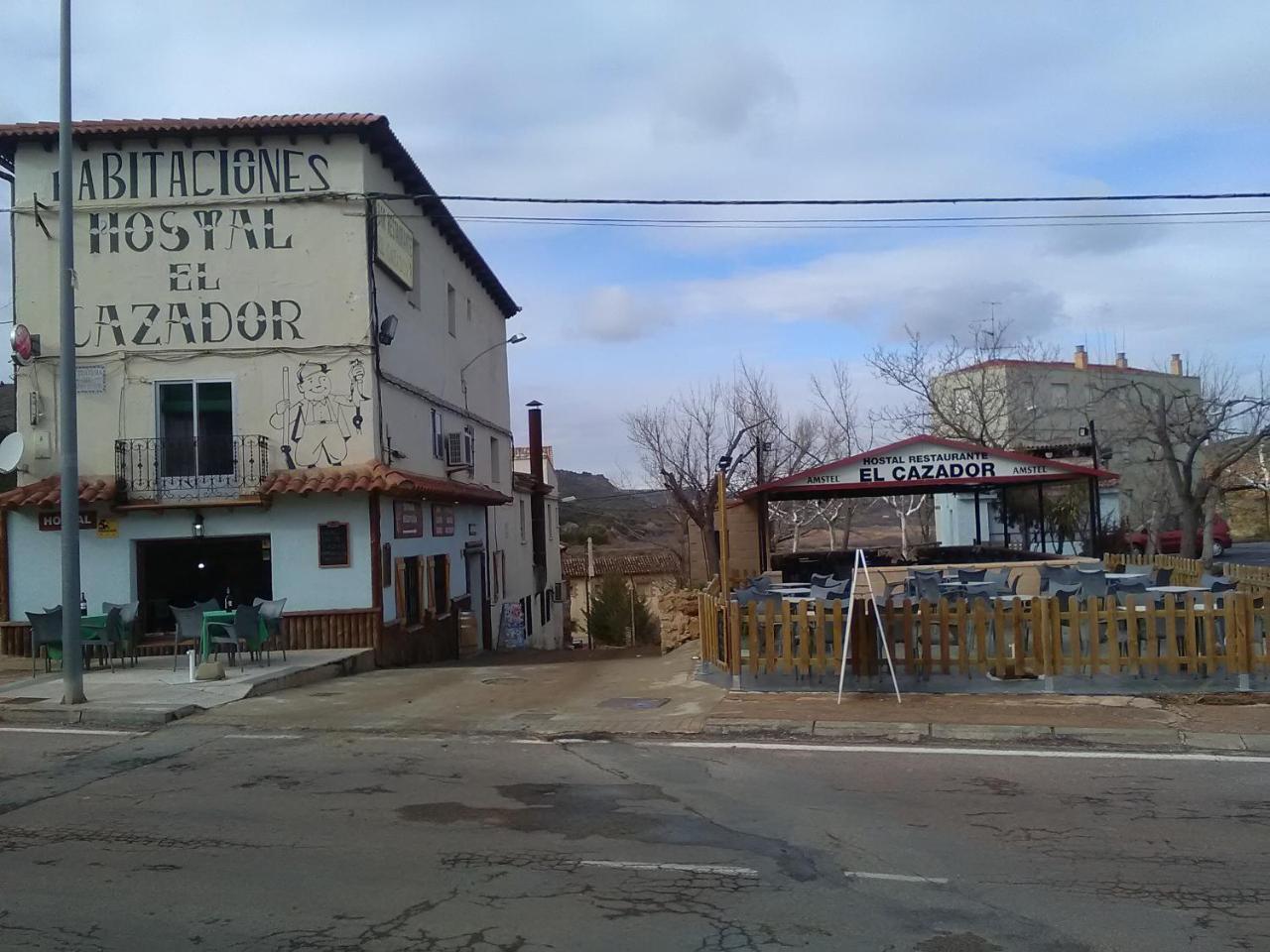 Hostal Restaurante El Cazador Nuévalos Exterior photo